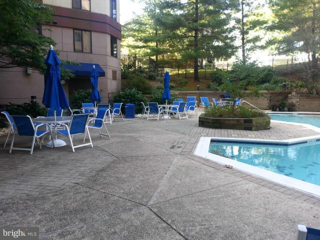 VILLAGE OF WILDE LAKE - Residential