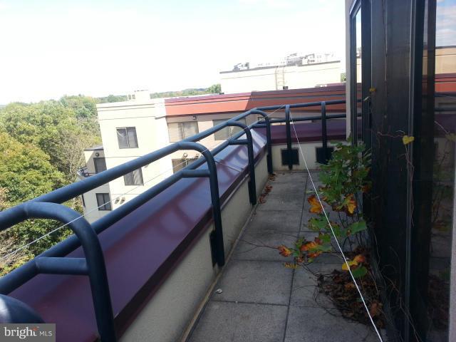 VILLAGE OF WILDE LAKE - Residential