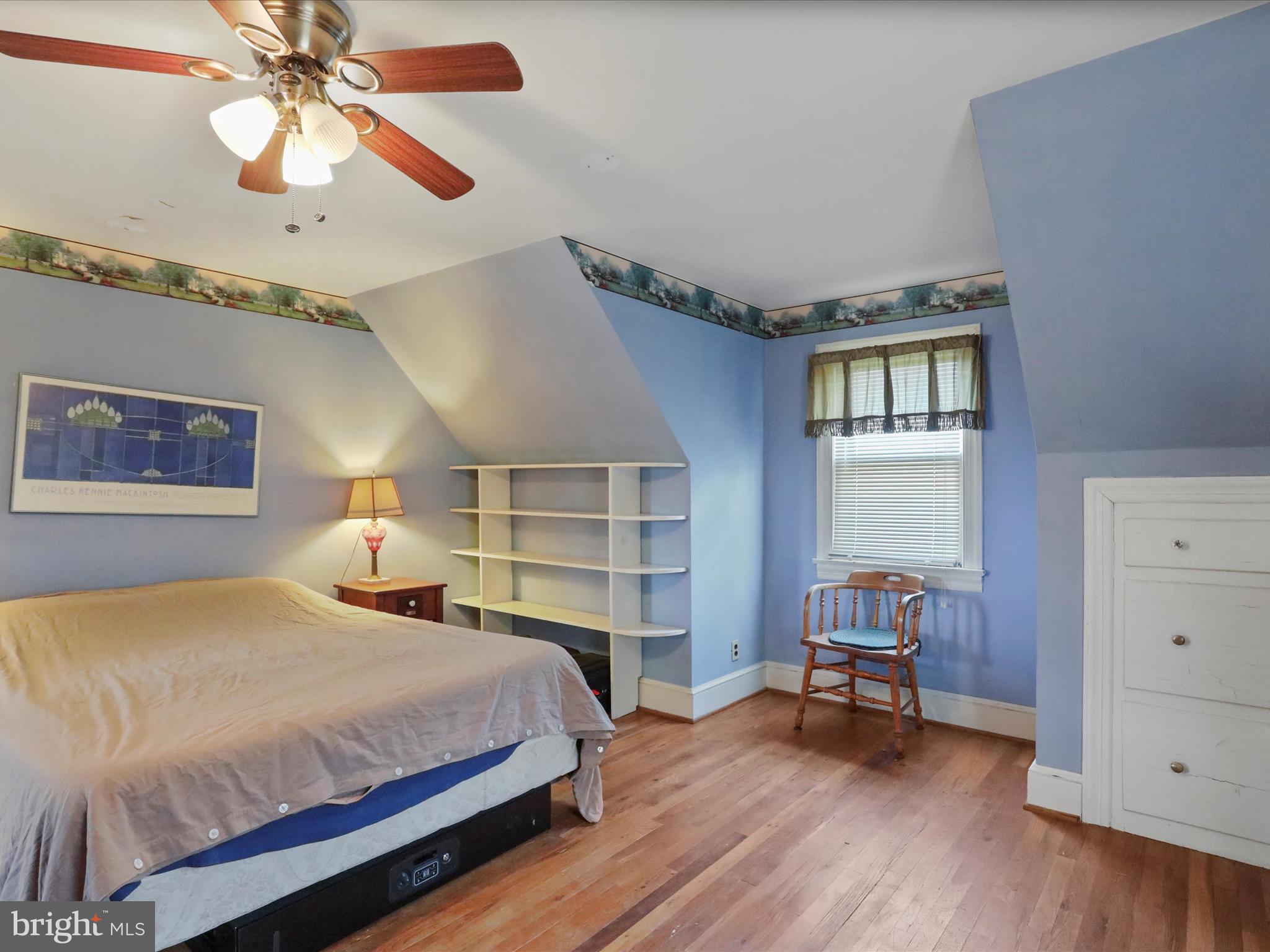 WOODSIDE - Residential