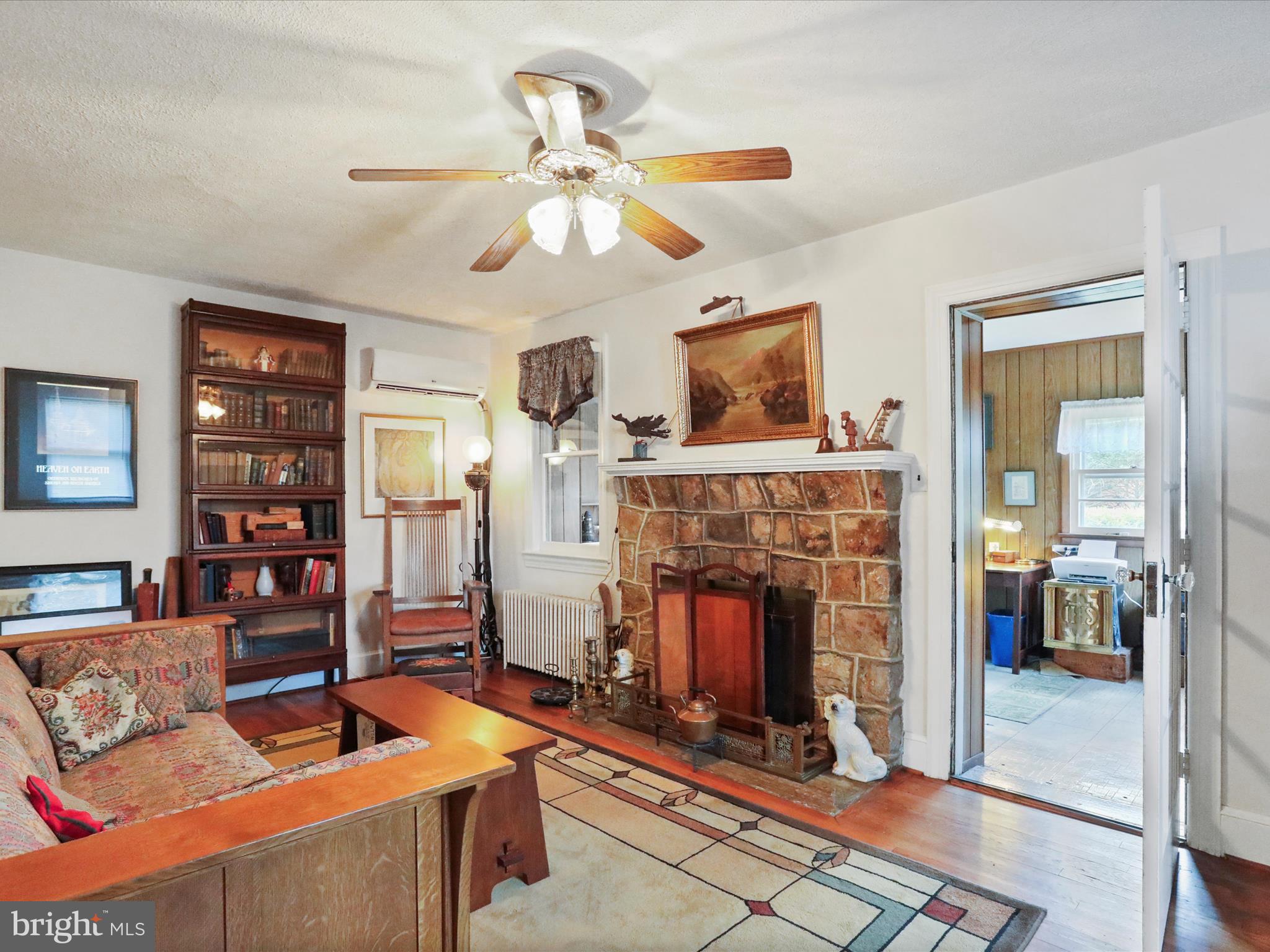 WOODSIDE - Residential