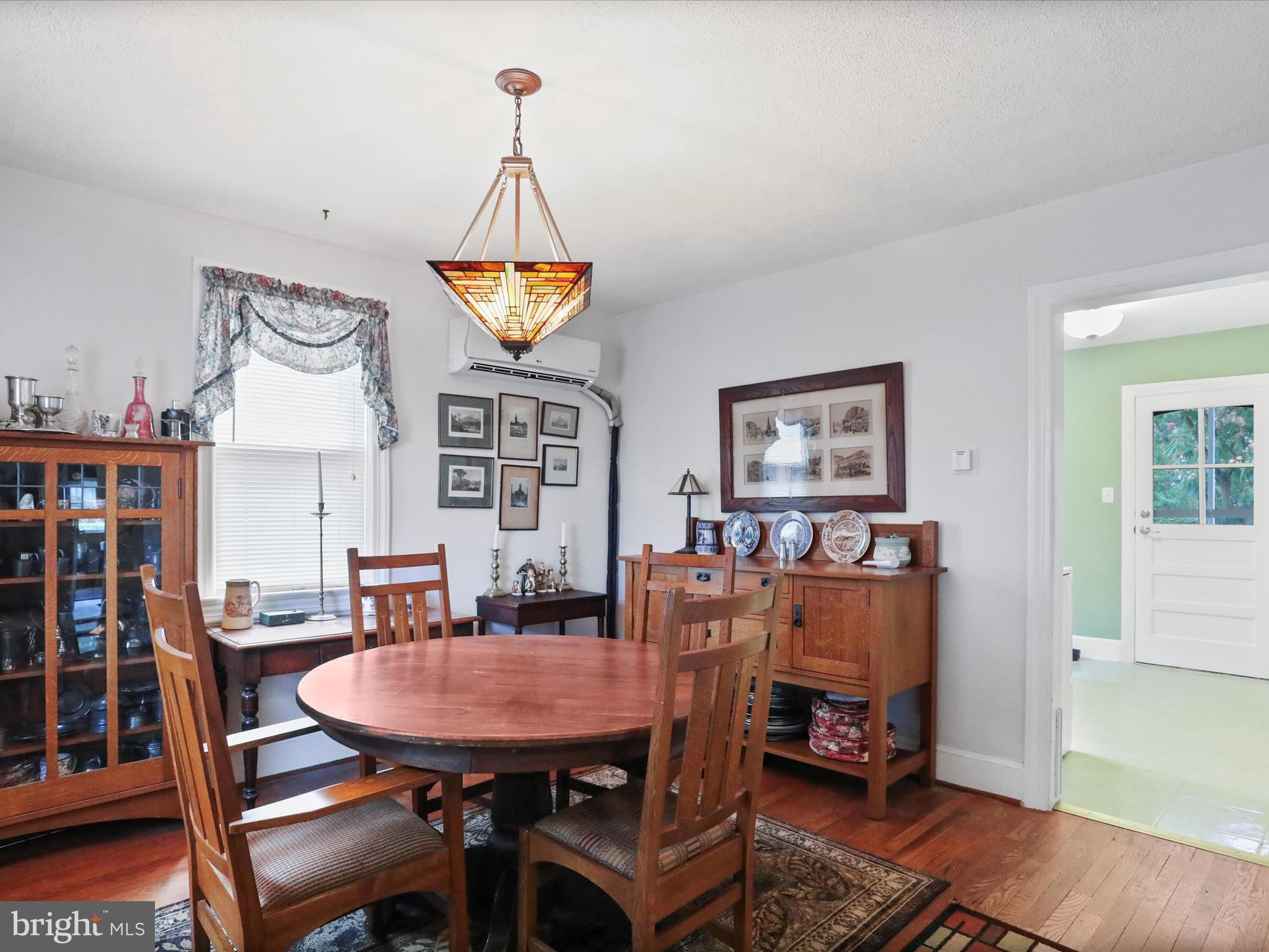 WOODSIDE - Residential