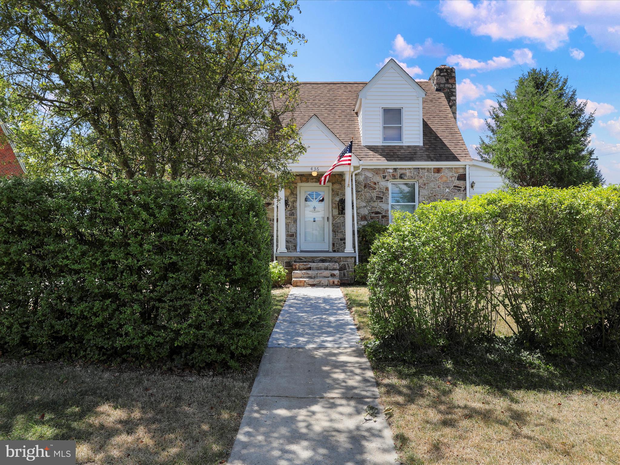 WOODSIDE - Residential