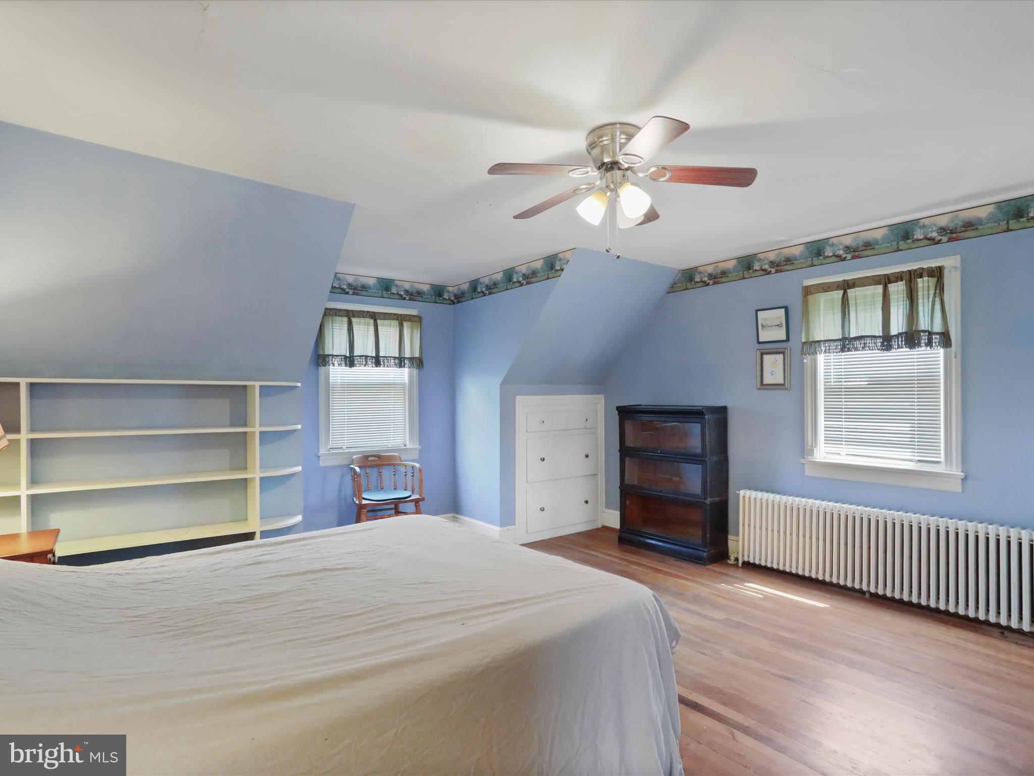 WOODSIDE - Residential