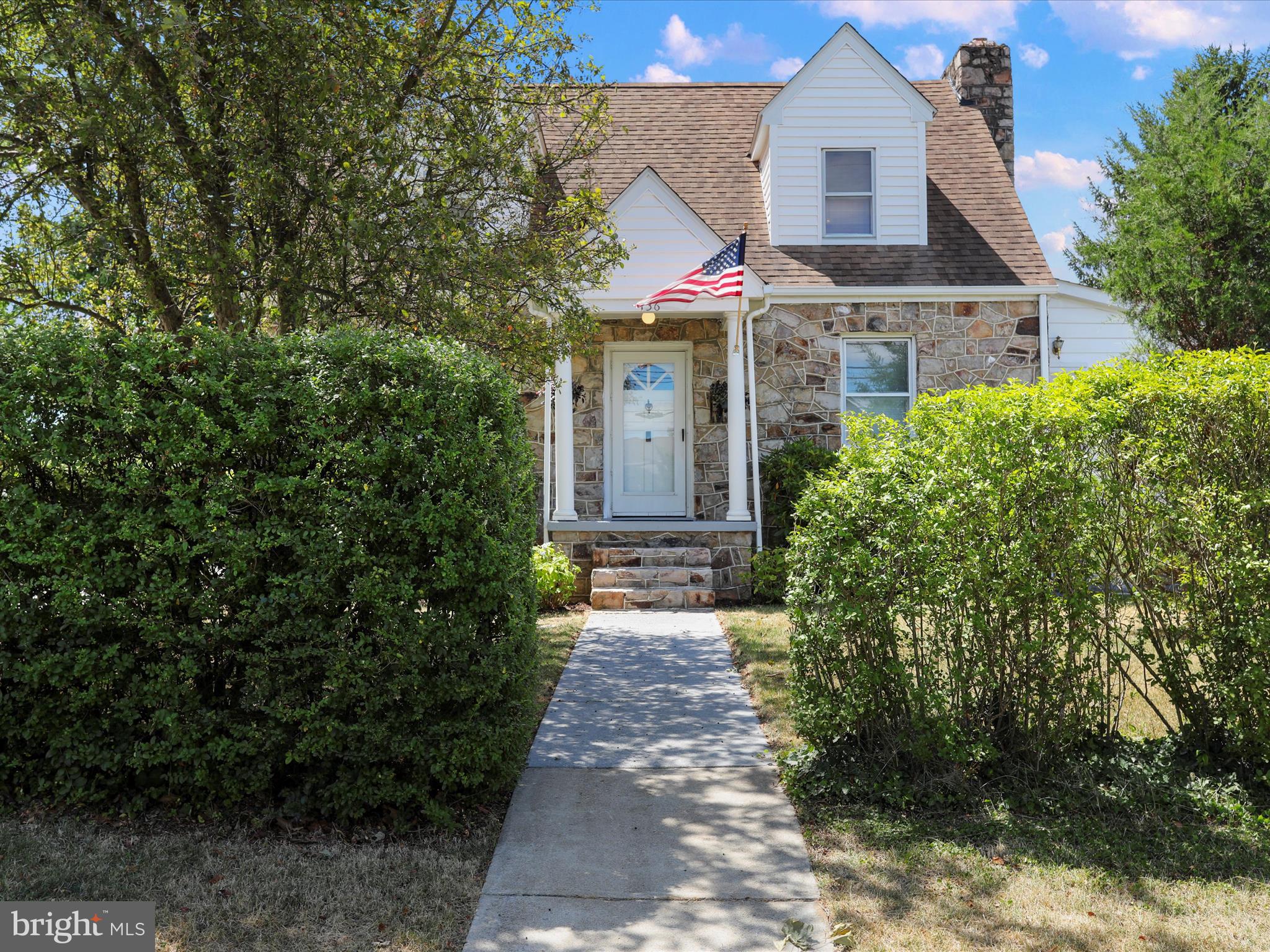 WOODSIDE - Residential