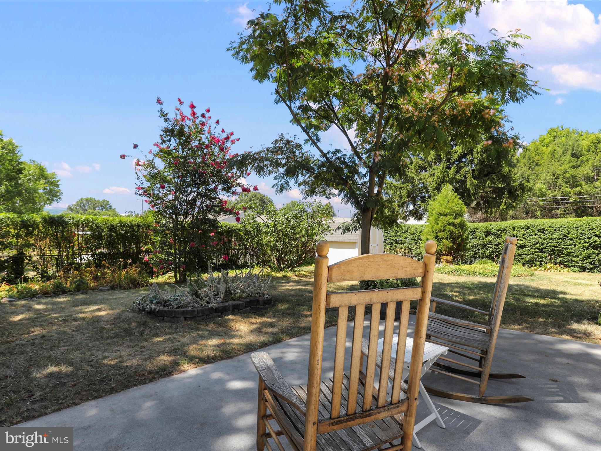 WOODSIDE - Residential