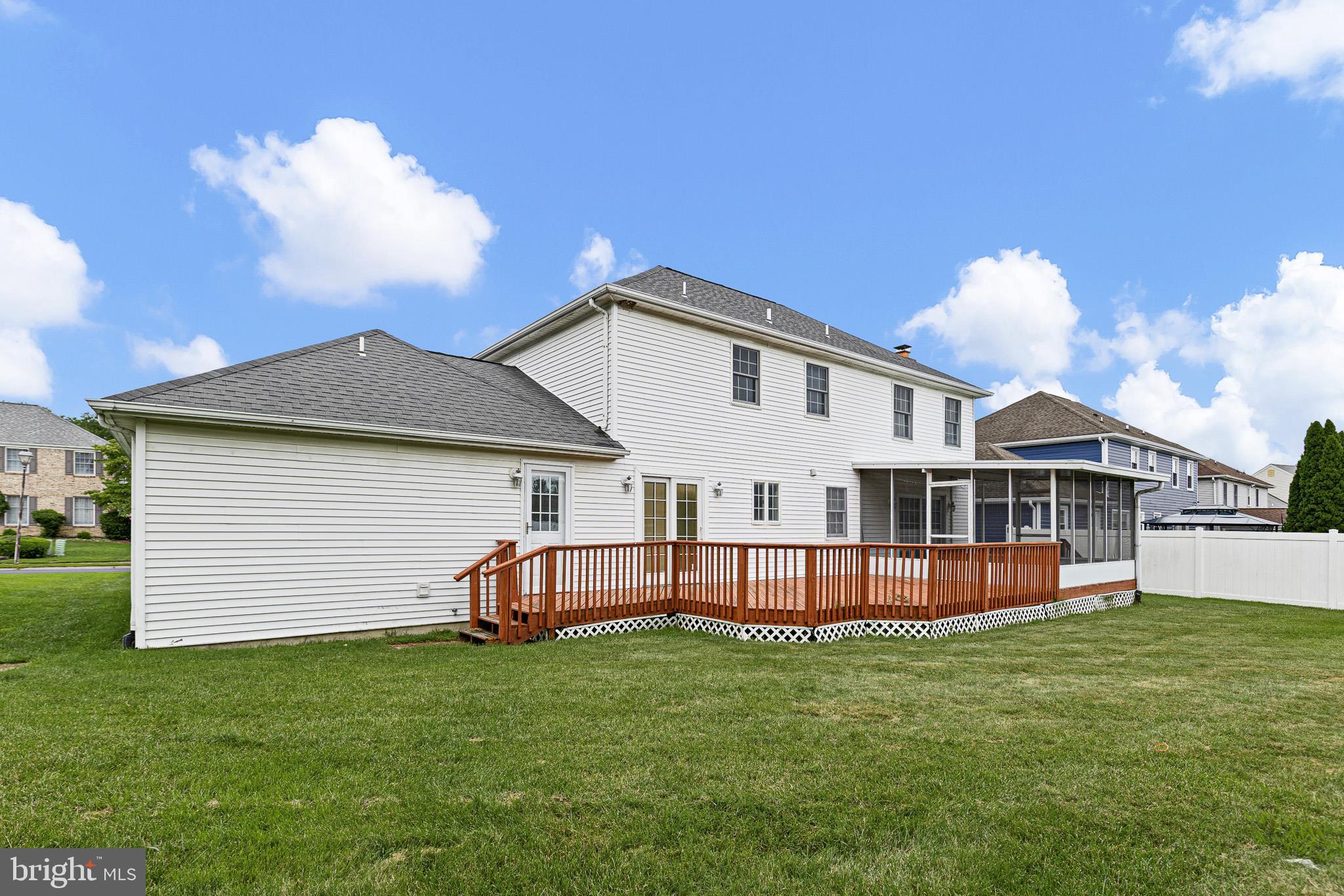 18 SUMAC COURT