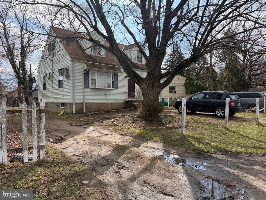 Calling all investors! This home is ready for your personal touch. With opportunities to do a light renovation and keep as a rental or do a full rehab and sell for a profit! Showings are limited please call selling agent for availability!