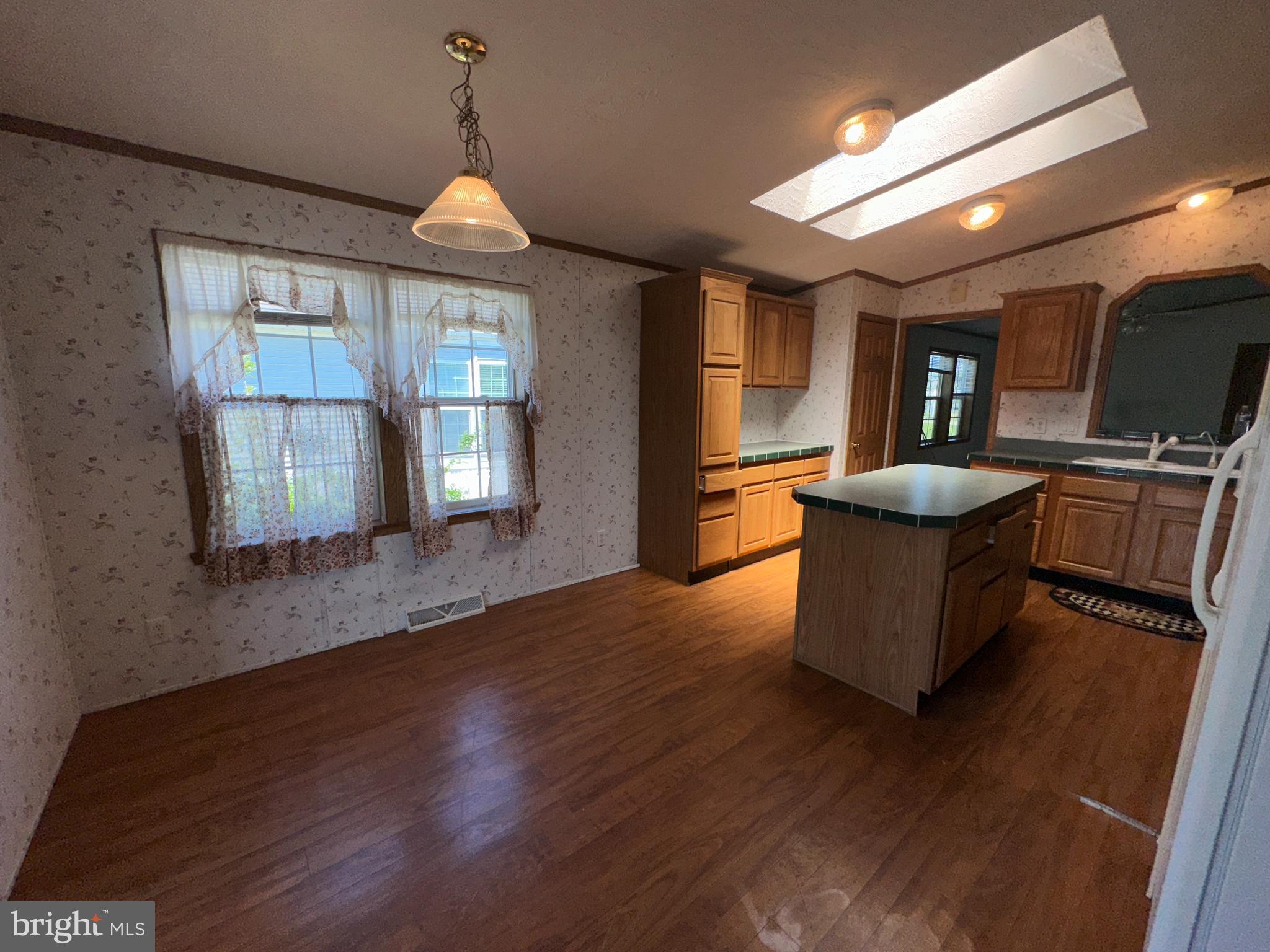 VALLEY VIEW PARK - Residential