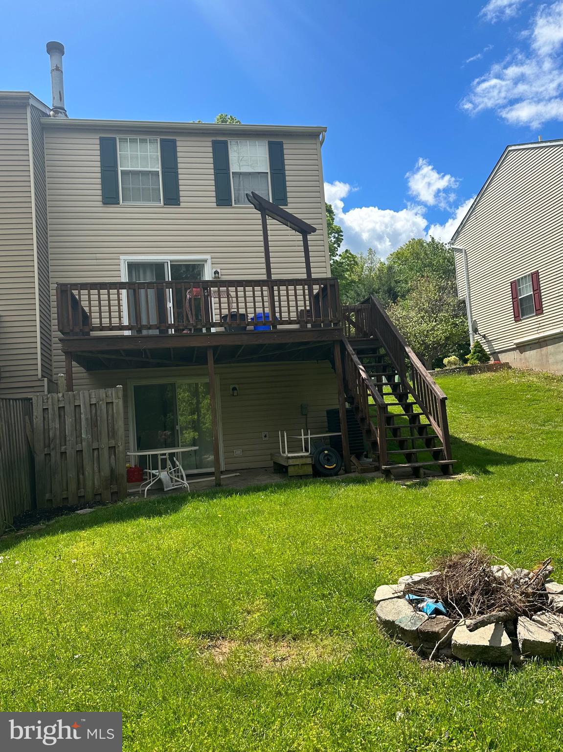 CONSTANT FRIENDSHIP - Residential