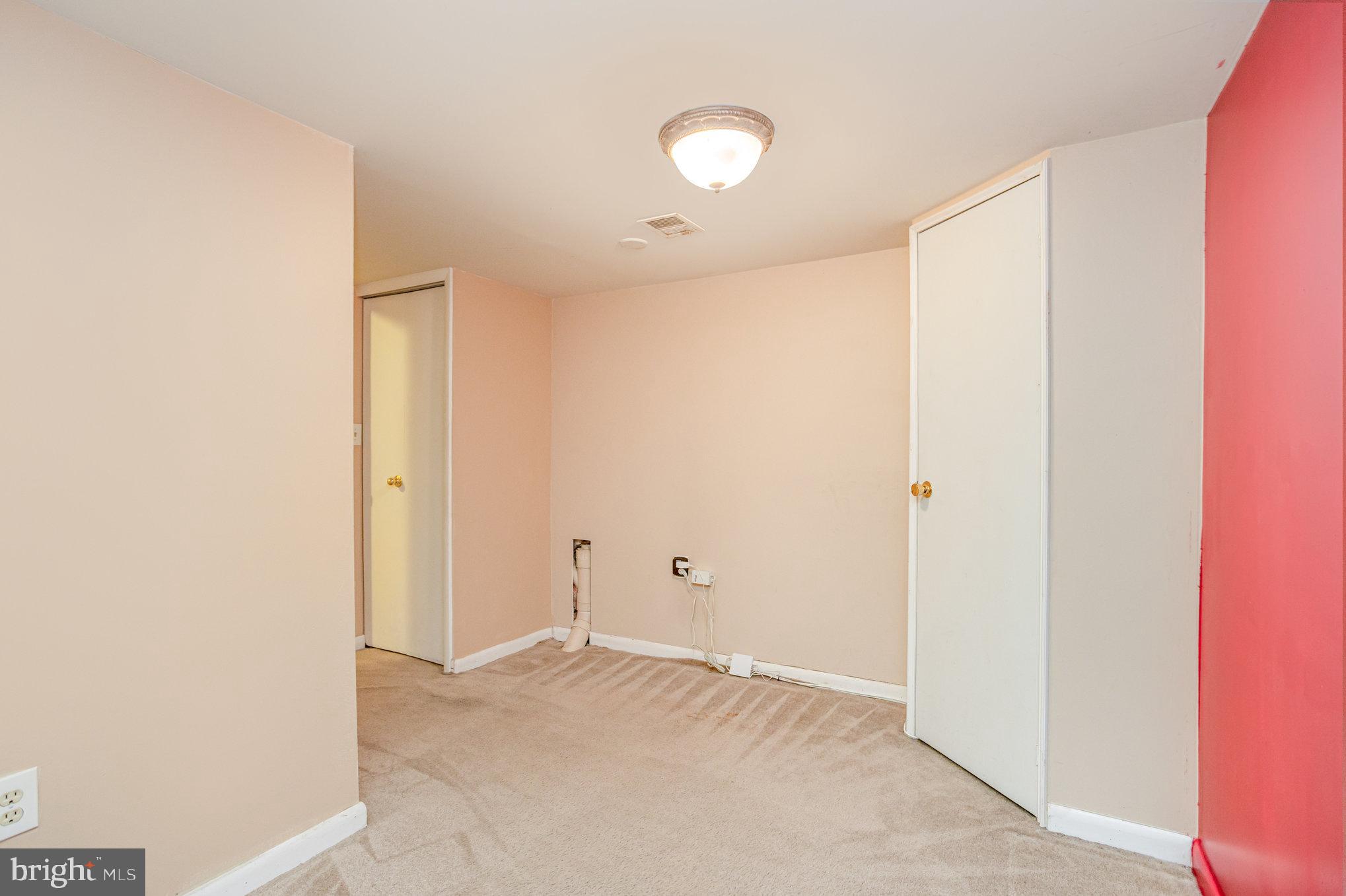 CHESTERFIELD 4 - Residential