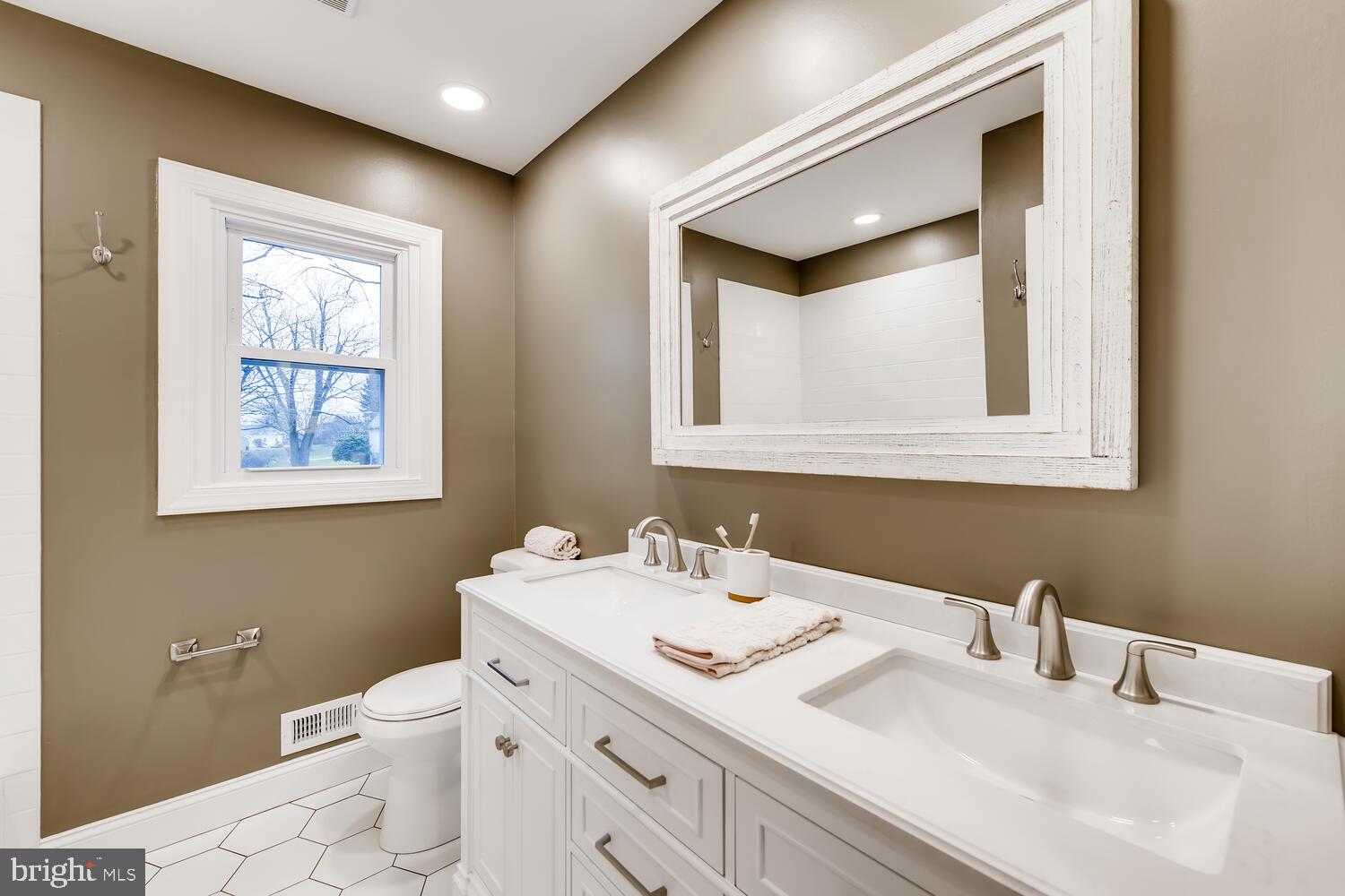 VALLEY MEDE - Residential