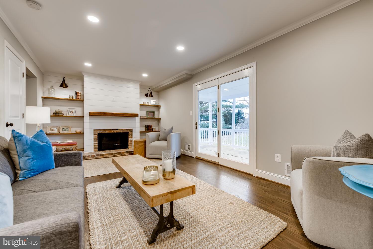 VALLEY MEDE - Residential