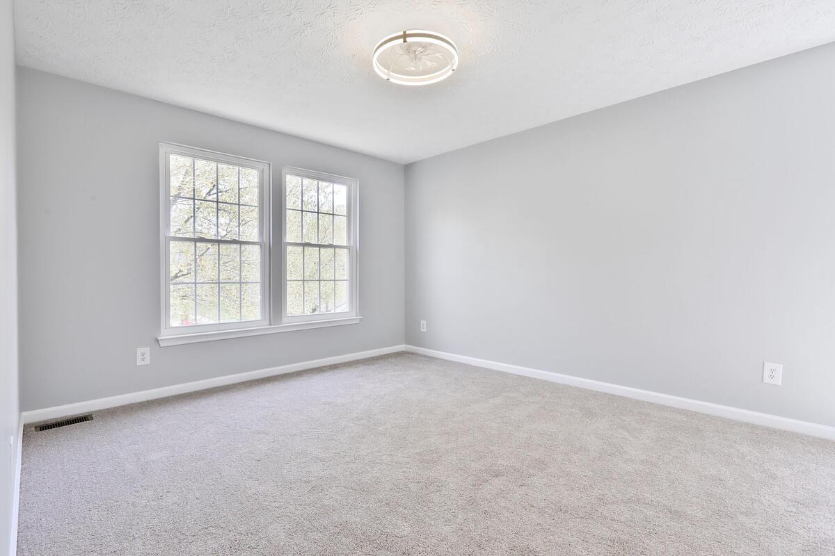 JONATHANS LANDING - Residential