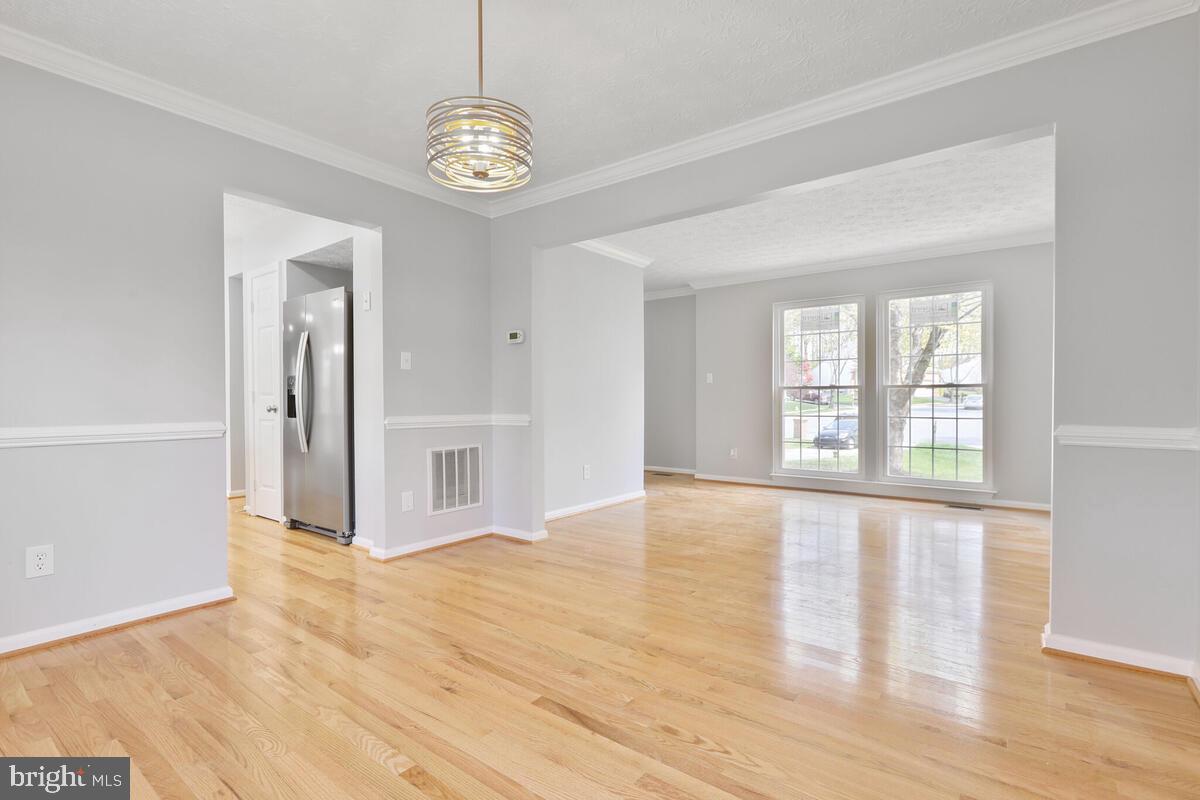 7802 SHALLOWBROOK COURT