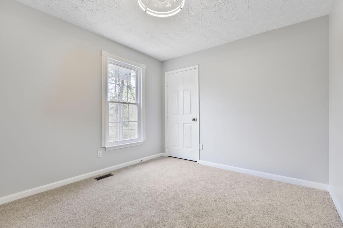 JONATHANS LANDING - Residential