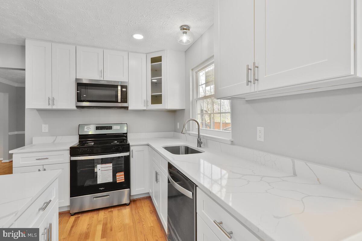 JONATHANS LANDING - Residential