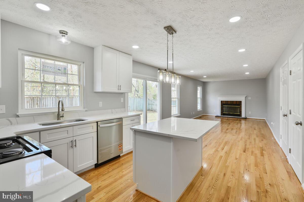 JONATHANS LANDING - Residential