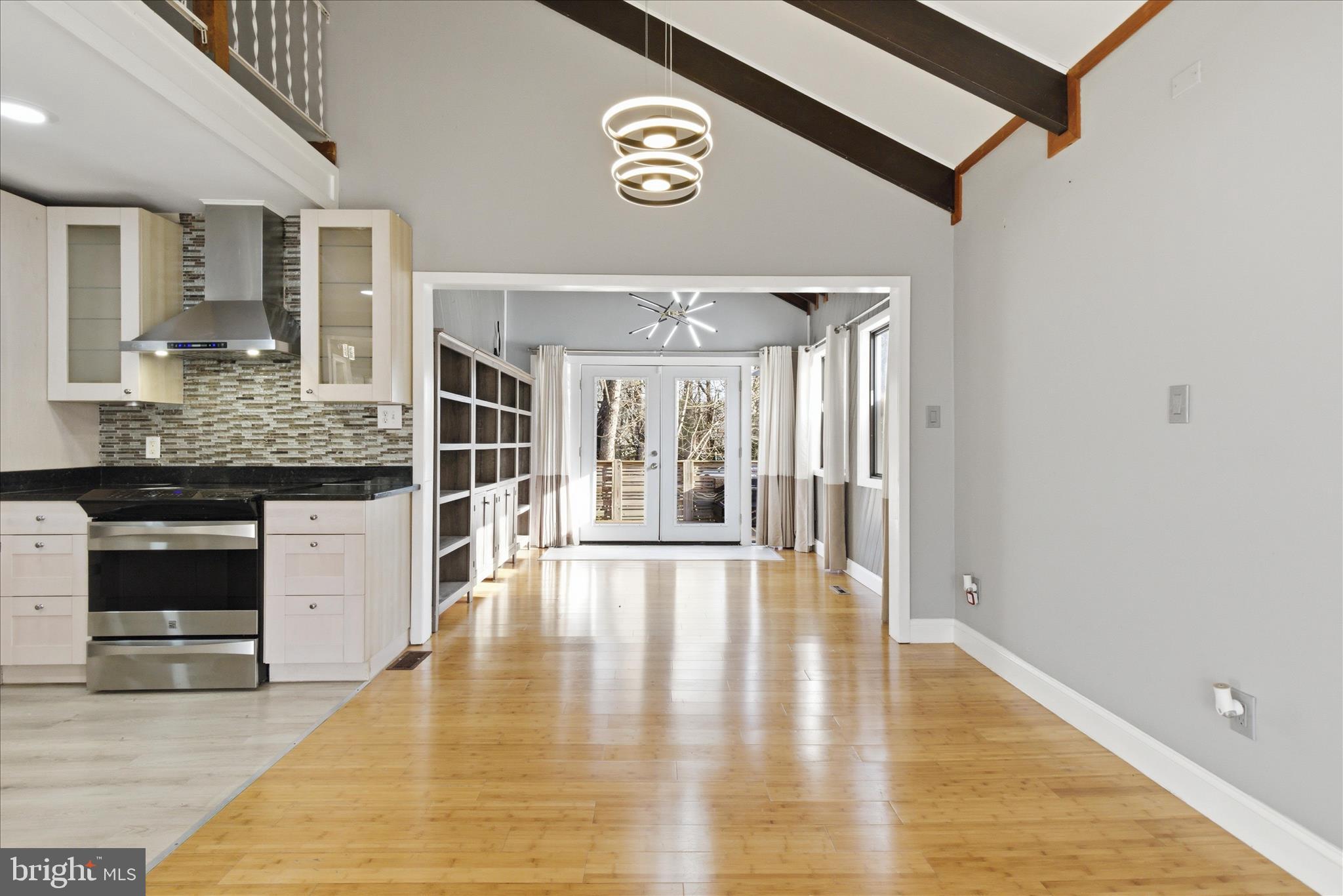 LAKE BRADDOCK - Residential