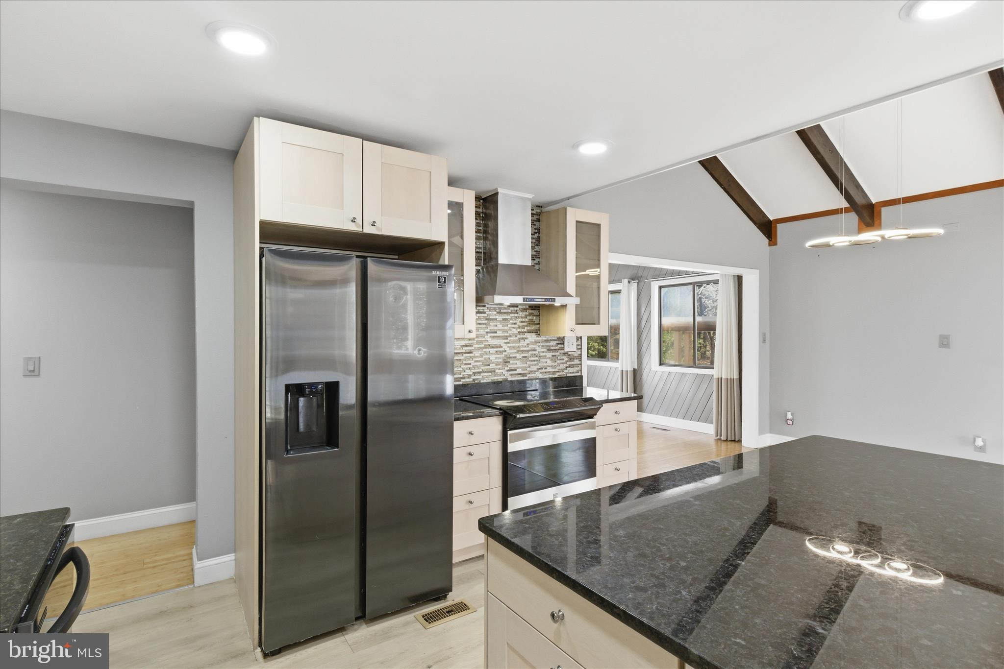 LAKE BRADDOCK - Residential