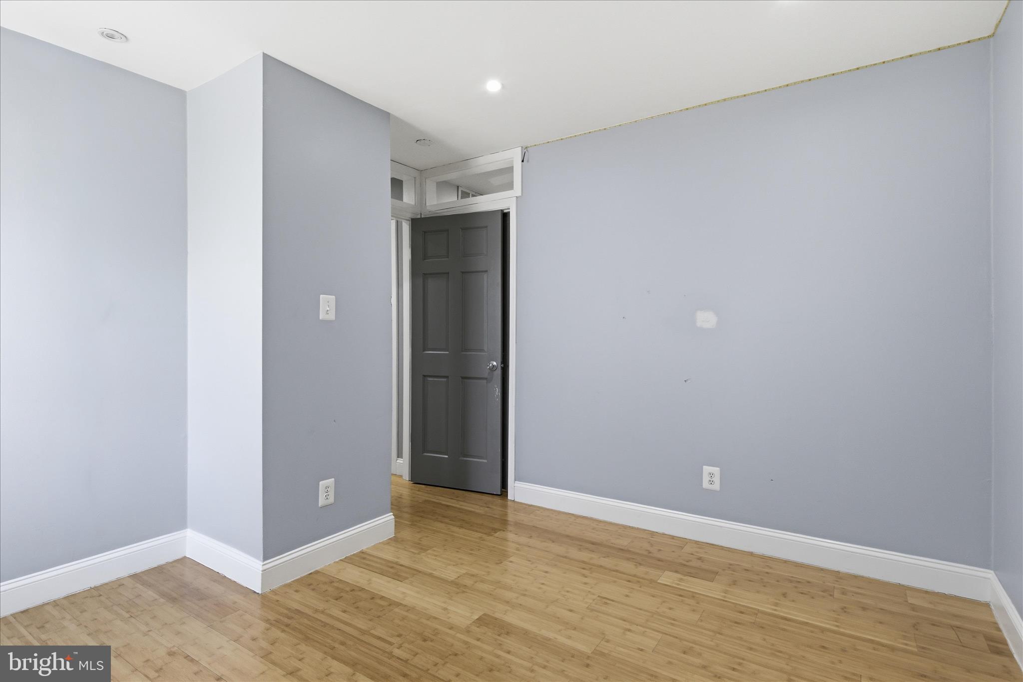 LAKE BRADDOCK - Residential