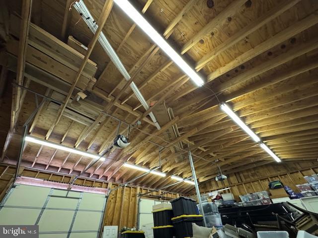 LAWNDALE - Residential Income