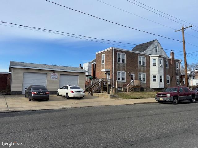 LAWNDALE - Residential Income