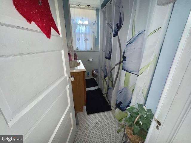 LAWNDALE - Residential Income