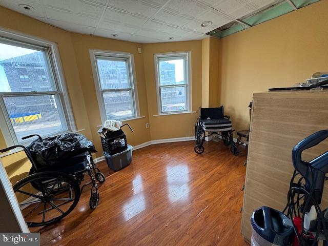 LAWNDALE - Residential Income