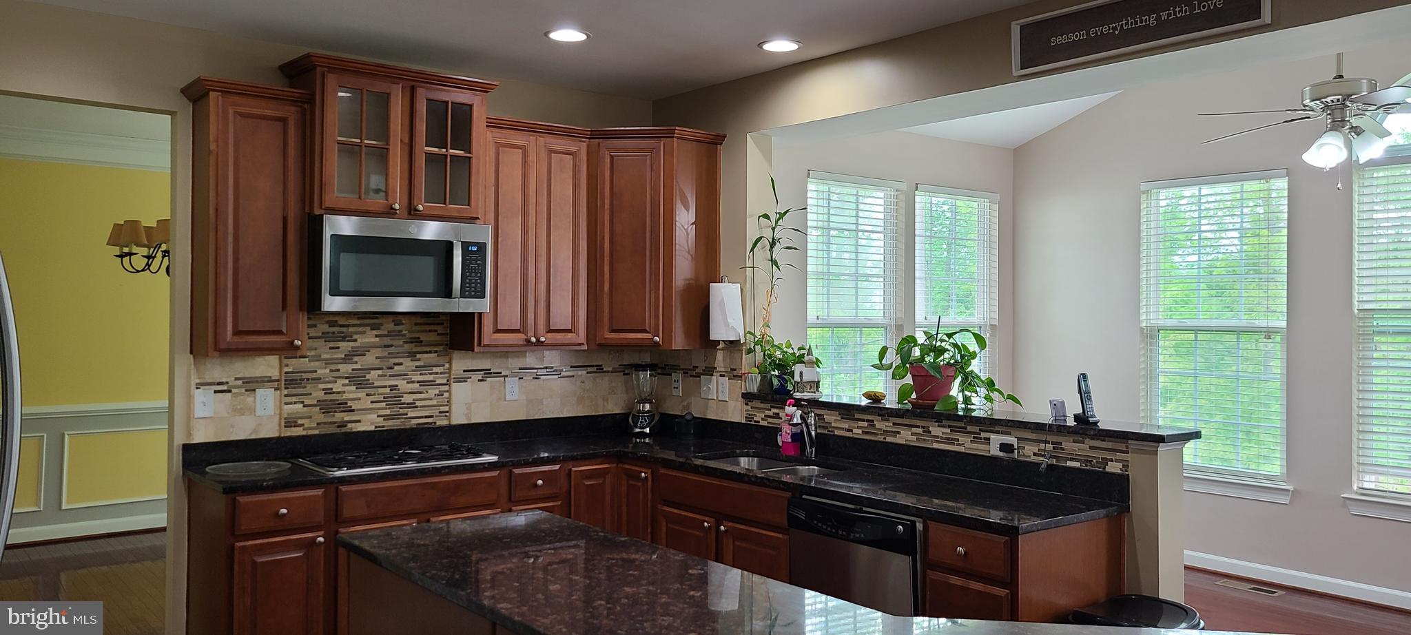 WORTHINGTON FIELDS - Residential Lease