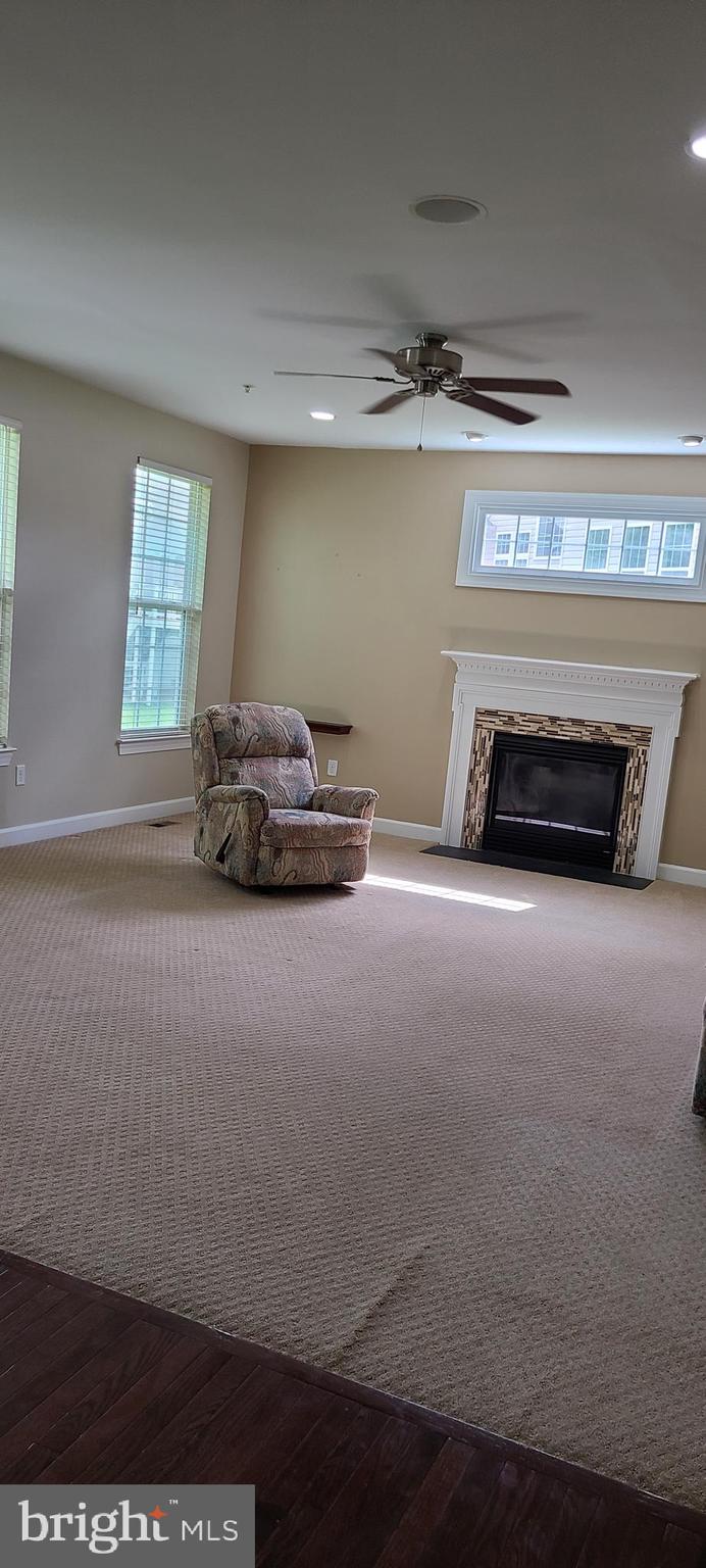 WORTHINGTON FIELDS - Residential Lease