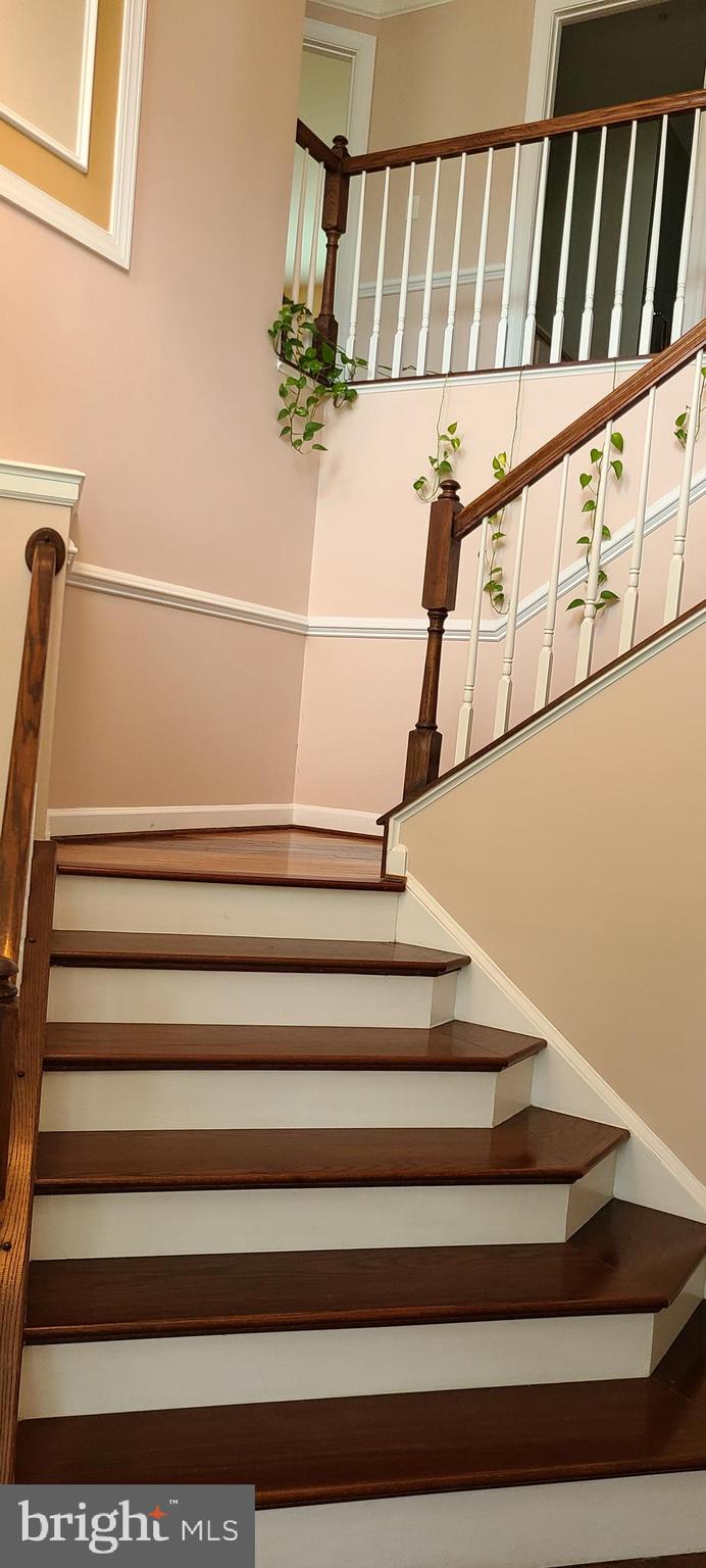 WORTHINGTON FIELDS - Residential Lease