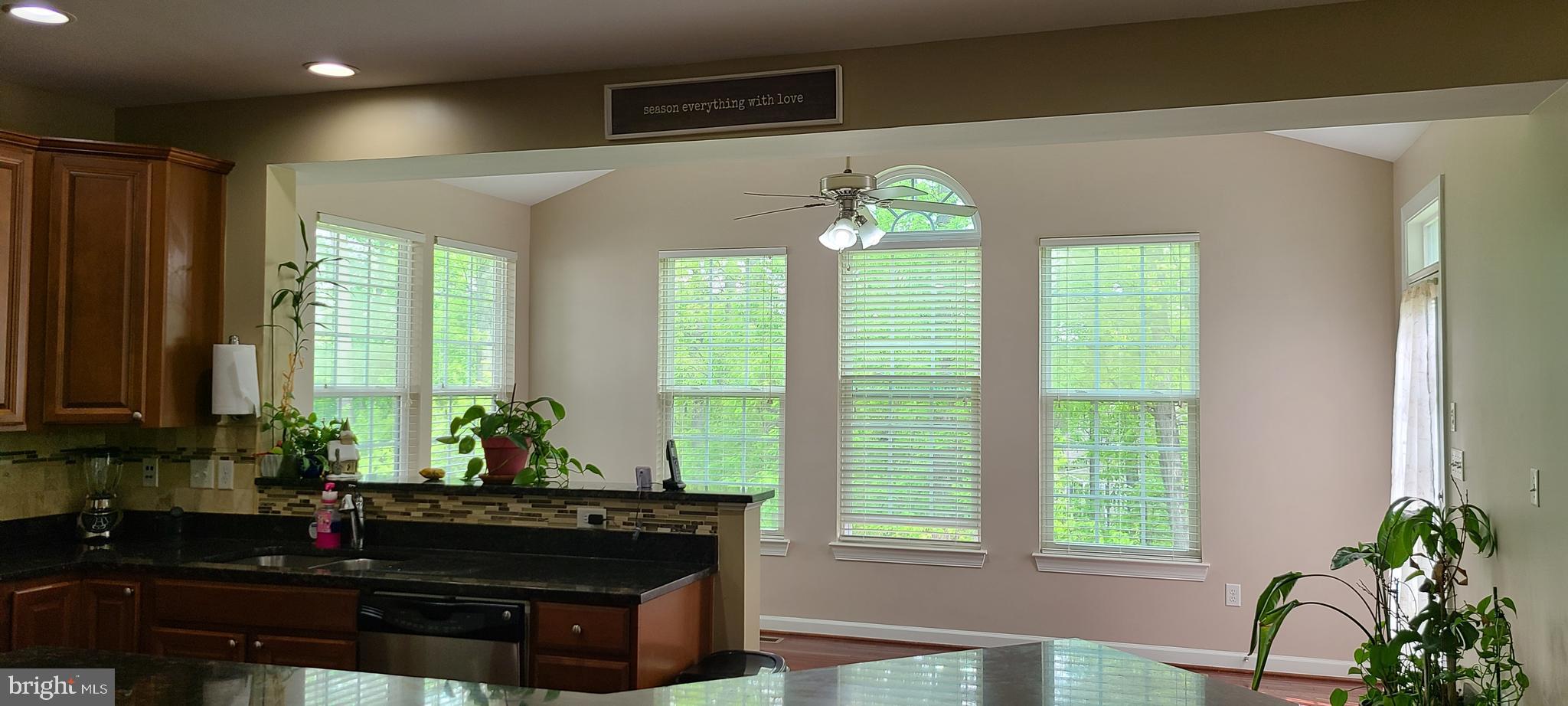 WORTHINGTON FIELDS - Residential Lease