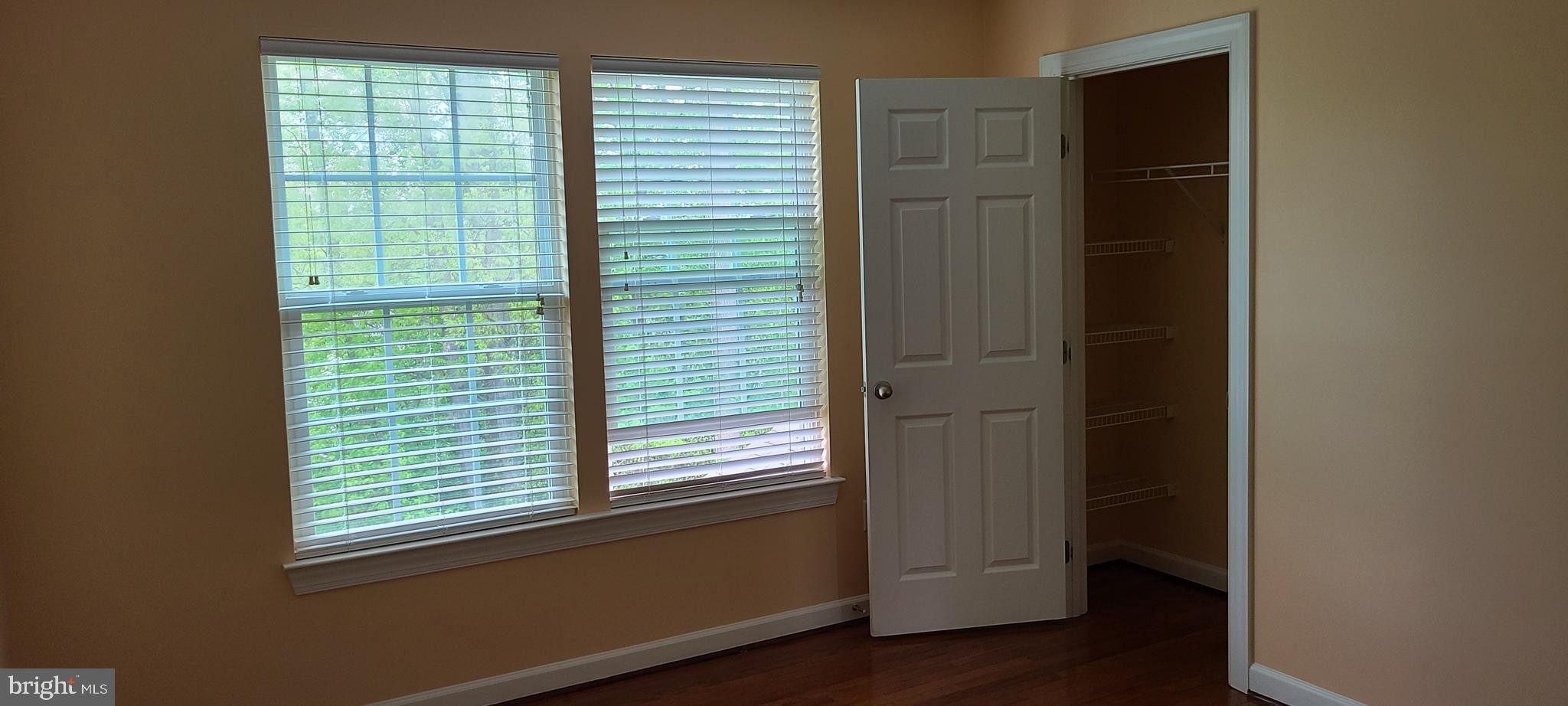 WORTHINGTON FIELDS - Residential Lease