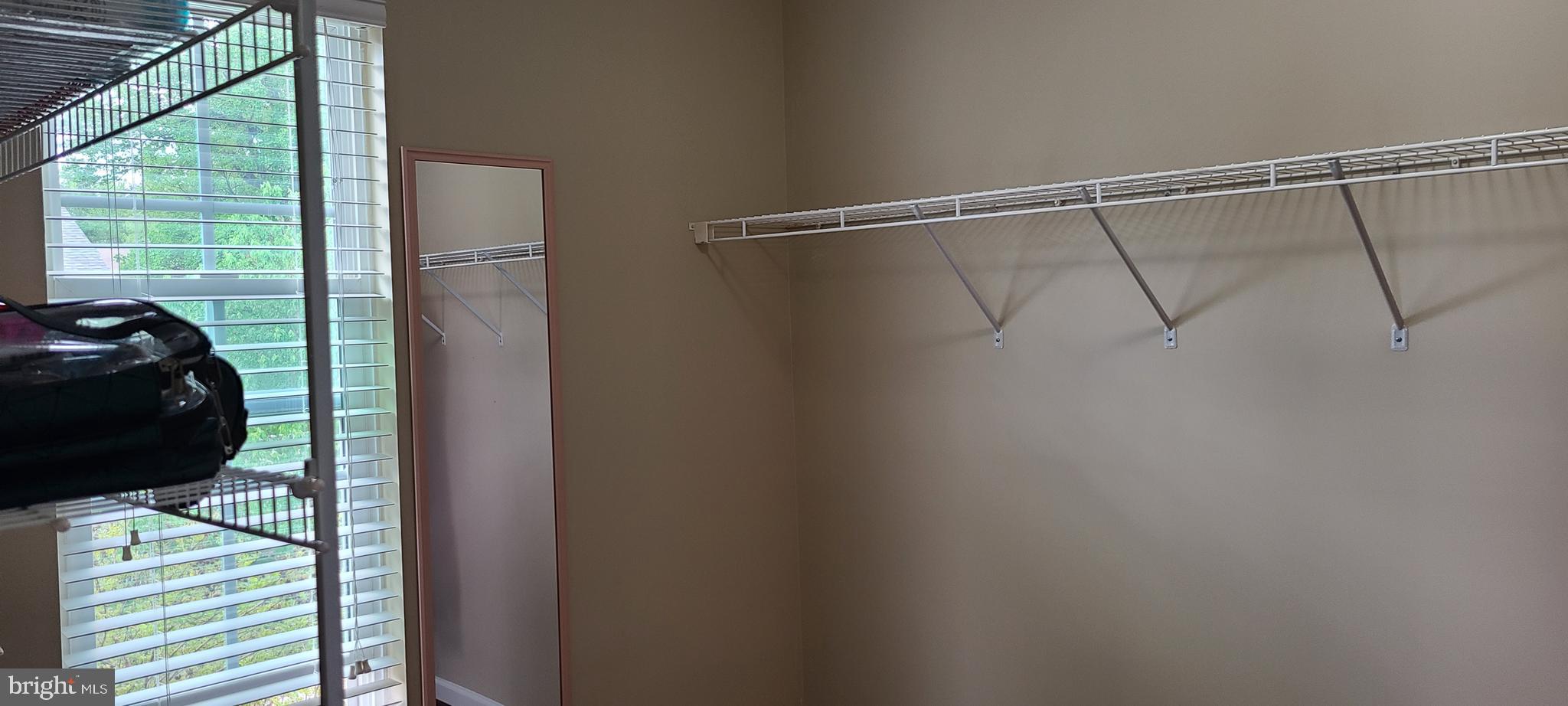 WORTHINGTON FIELDS - Residential Lease