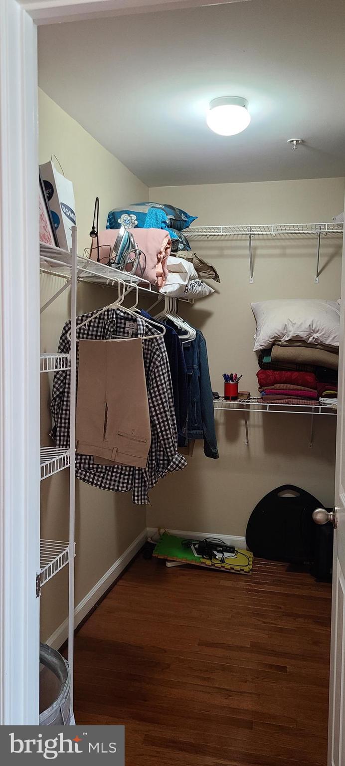 WORTHINGTON FIELDS - Residential Lease