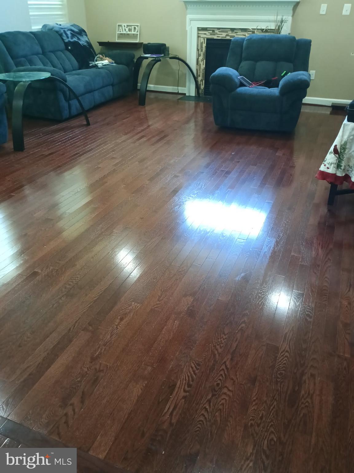 WORTHINGTON FIELDS - Residential Lease