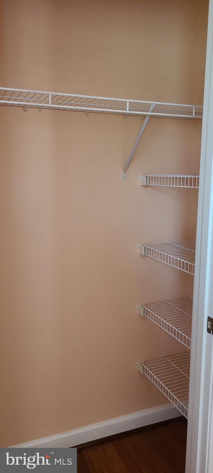 WORTHINGTON FIELDS - Residential Lease