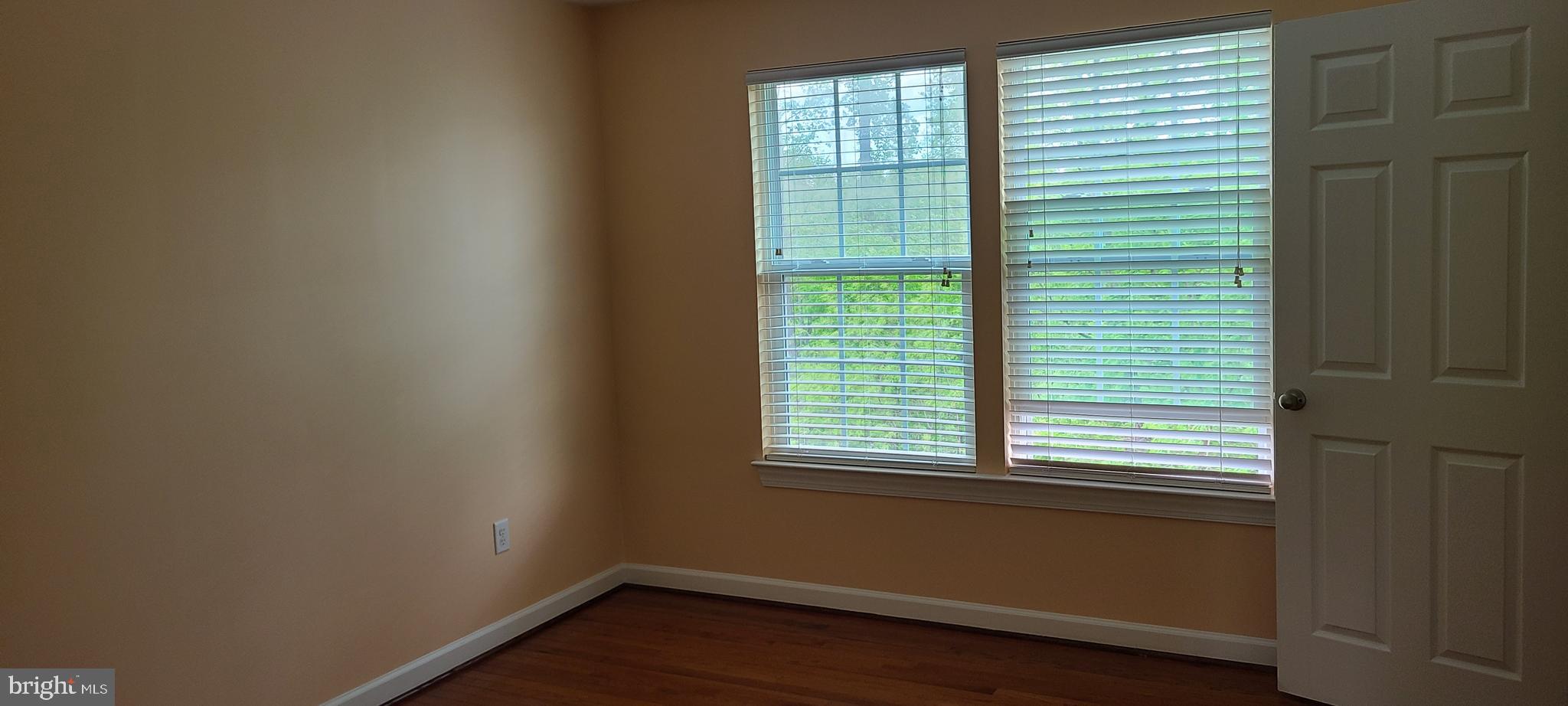 WORTHINGTON FIELDS - Residential Lease