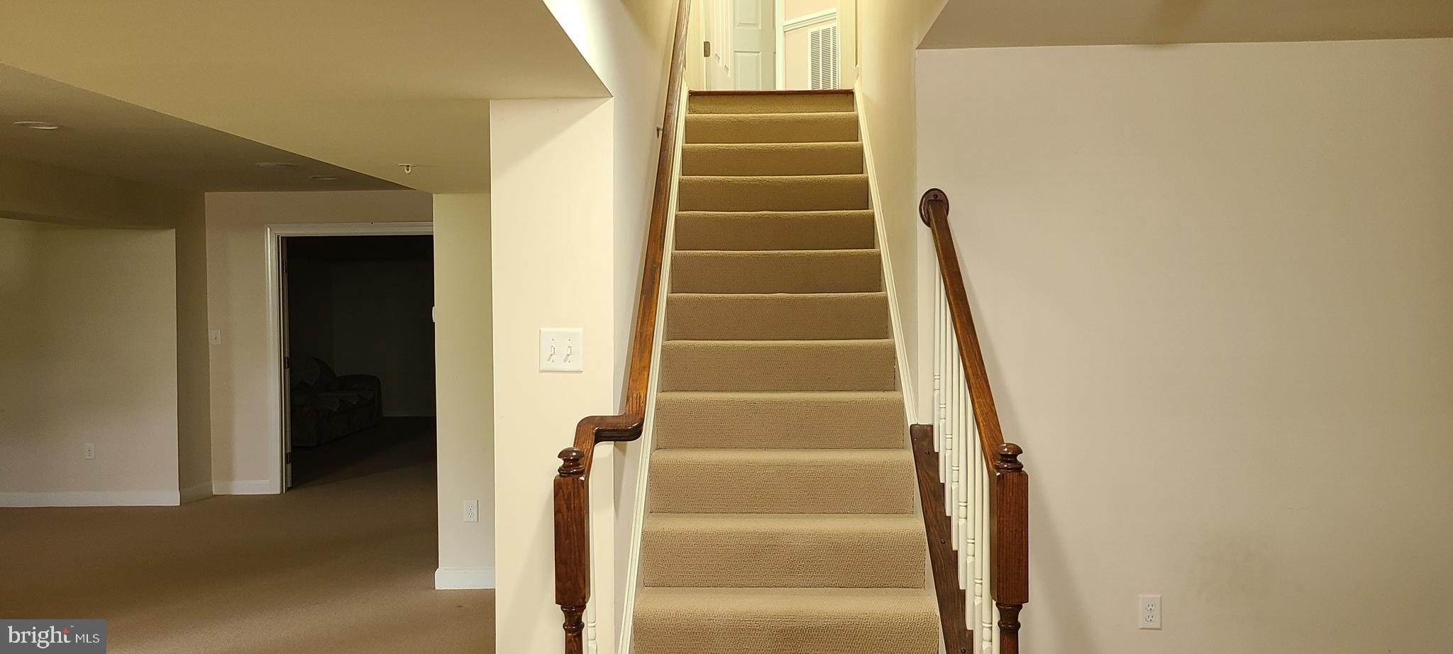 WORTHINGTON FIELDS - Residential Lease