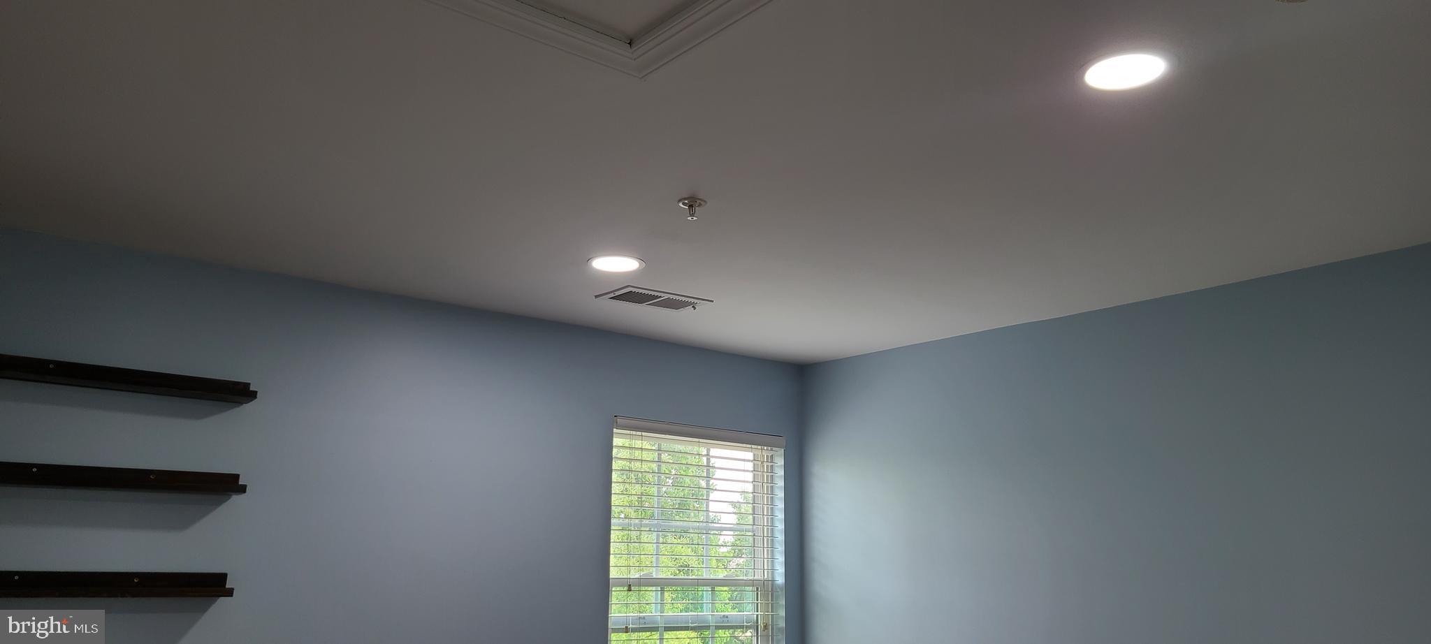 WORTHINGTON FIELDS - Residential Lease