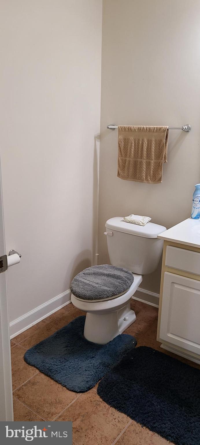 WORTHINGTON FIELDS - Residential Lease