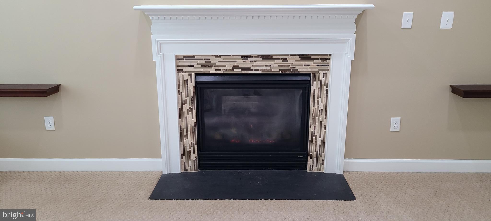 WORTHINGTON FIELDS - Residential Lease