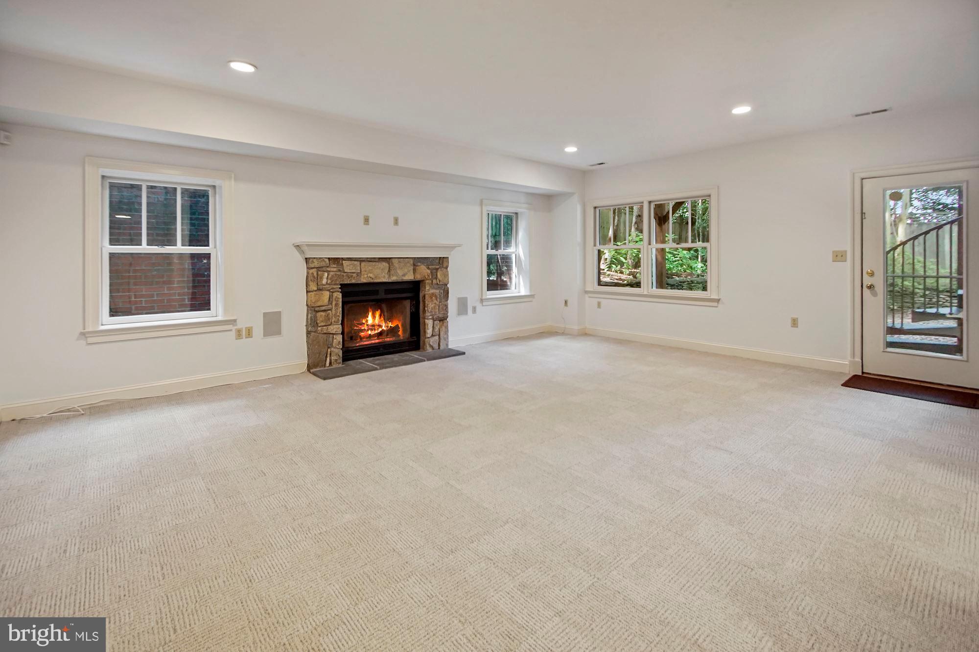 CHEVY CHASE - Residential