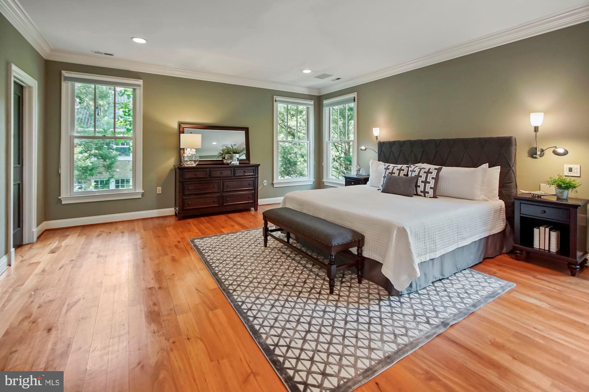 CHEVY CHASE - Residential