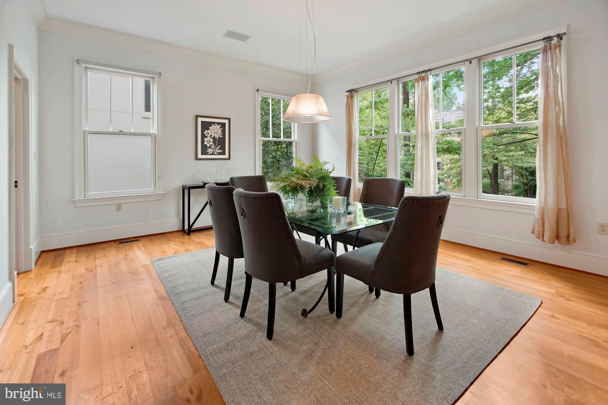 CHEVY CHASE - Residential
