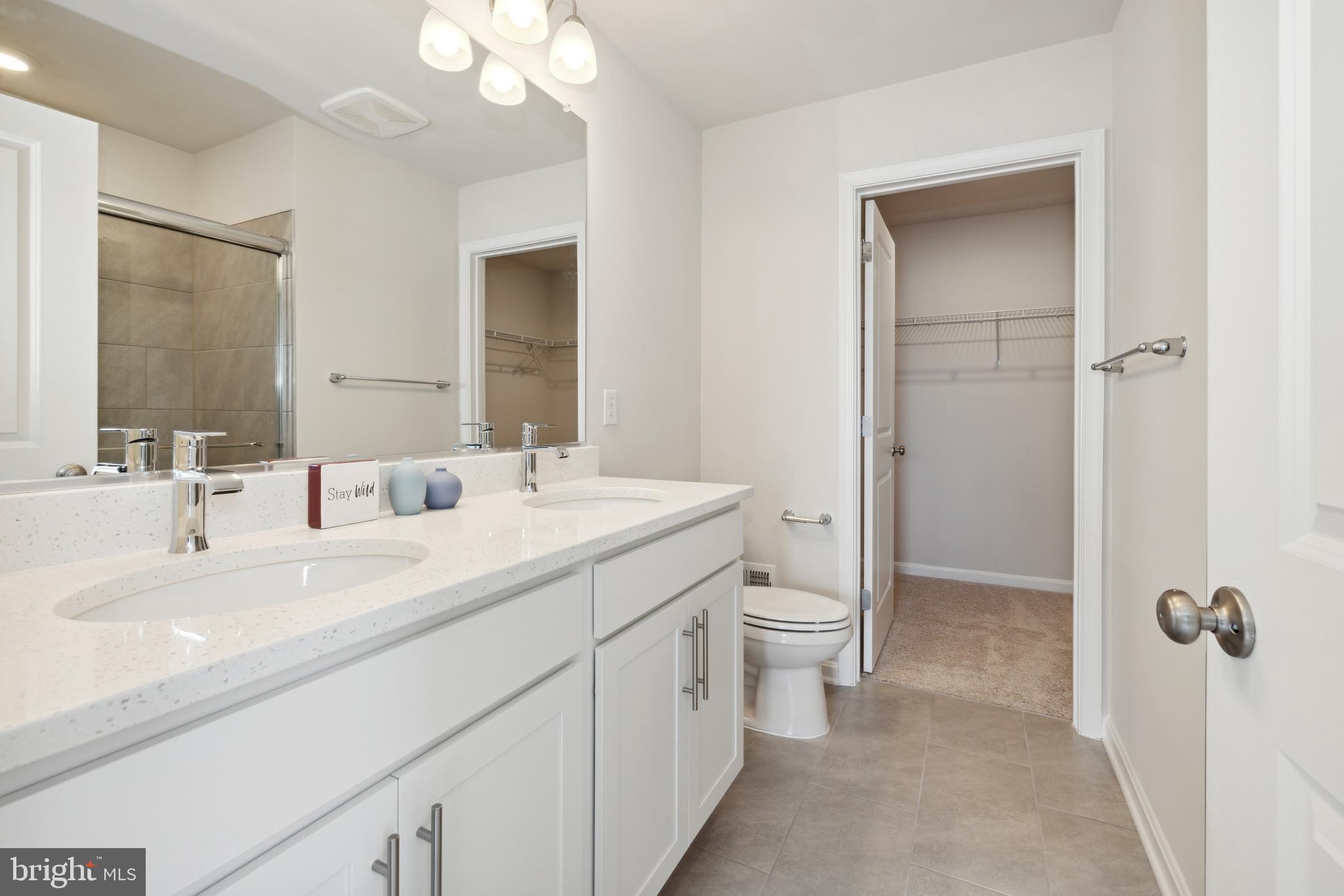 RENN QUARTER - Residential Lease