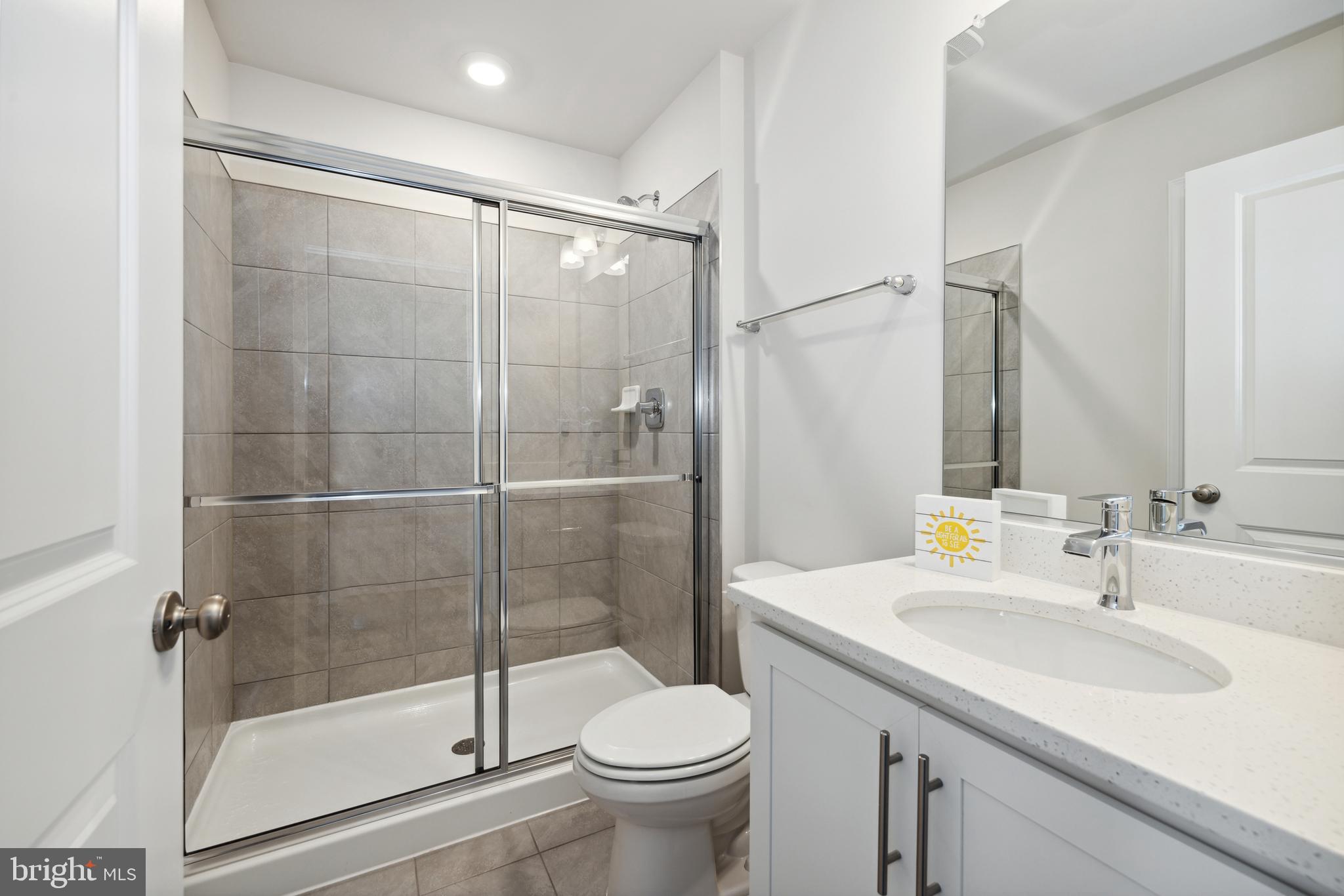 RENN QUARTER - Residential Lease