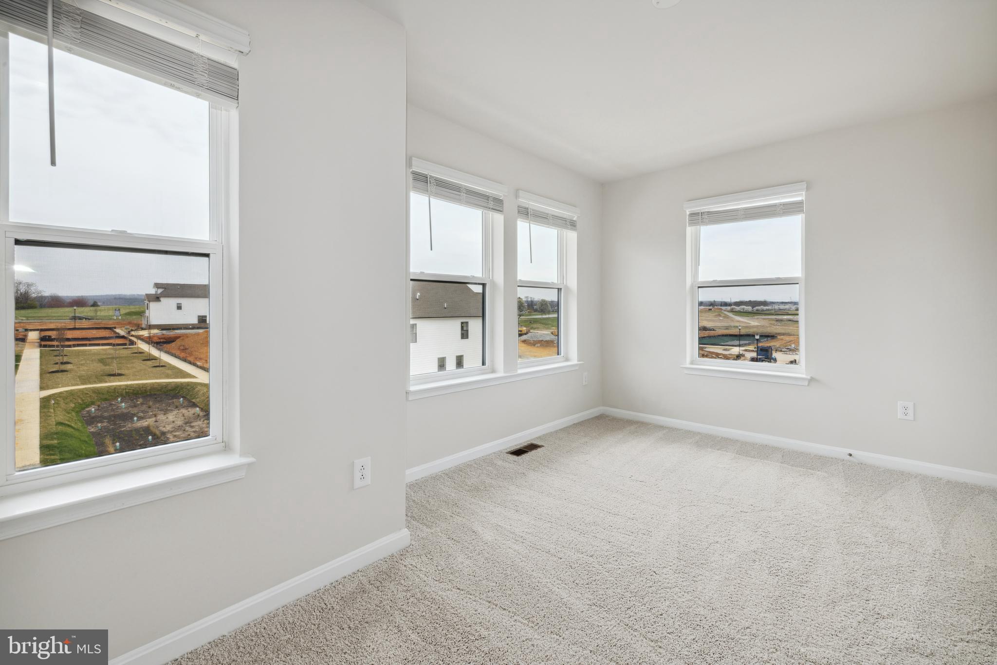 RENN QUARTER - Residential Lease