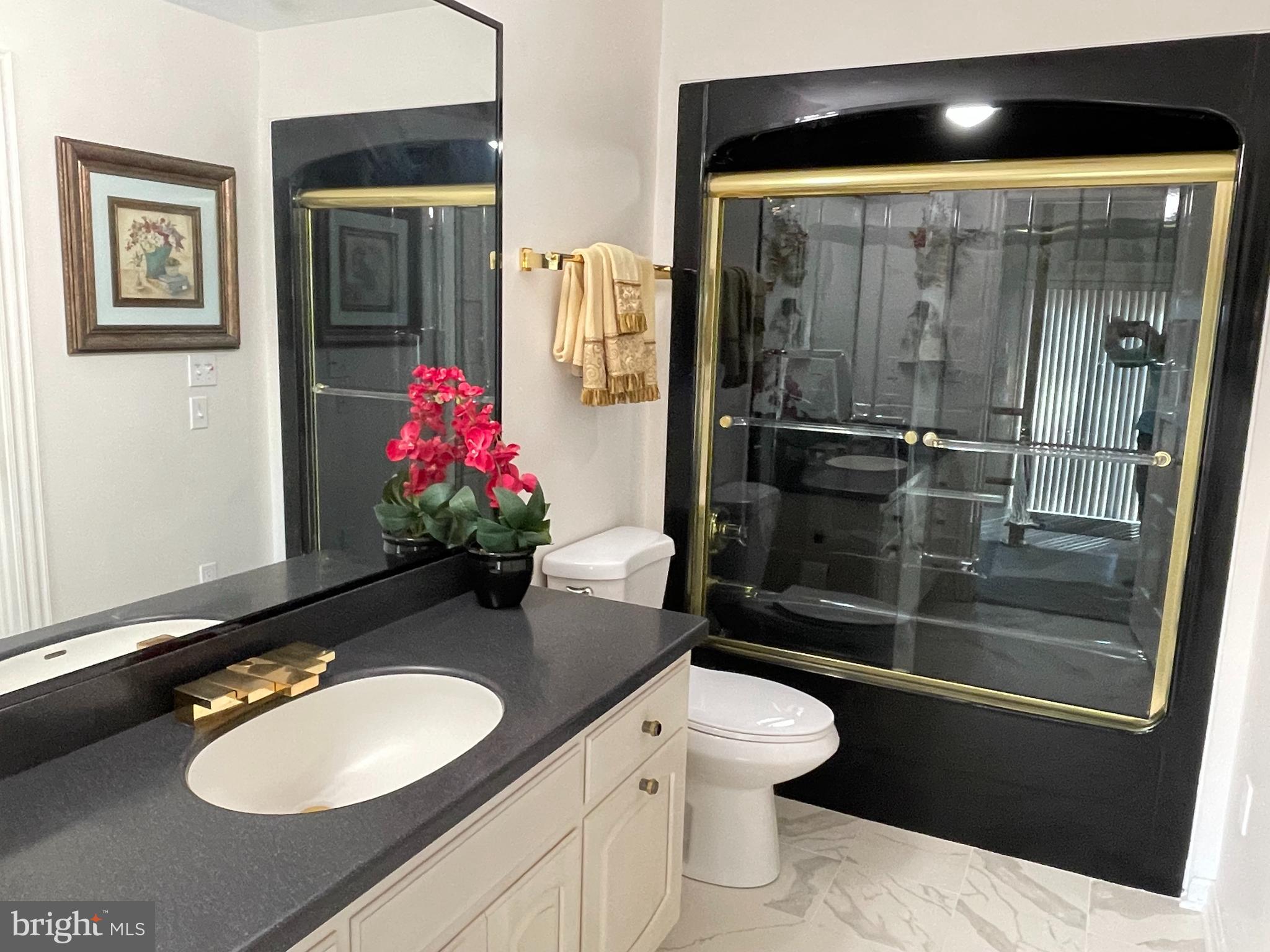 HERITAGE HILLS - Residential