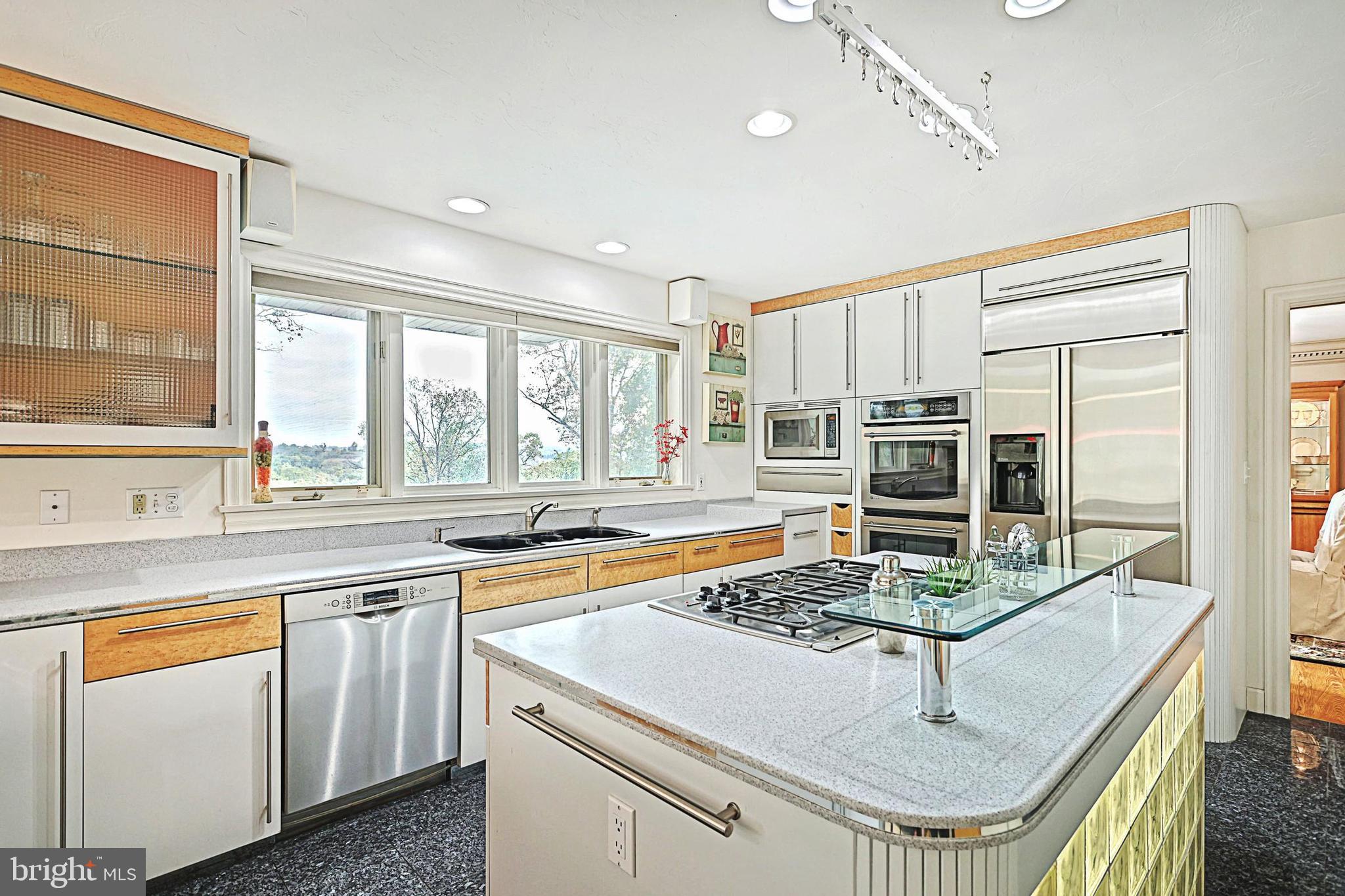 HERITAGE HILLS - Residential